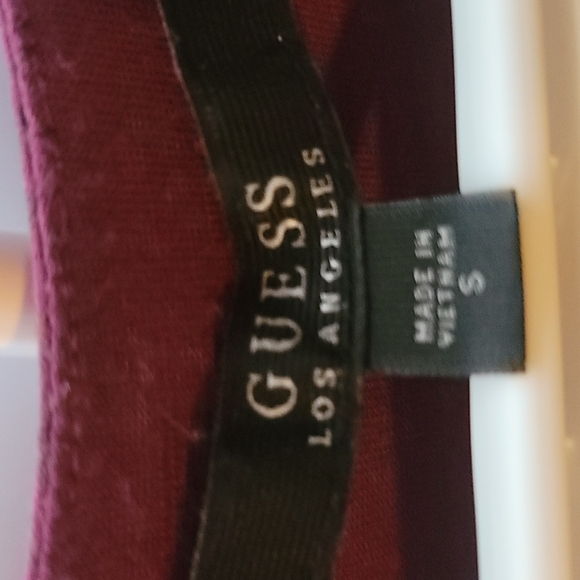 FREE W/ PURCHASE --GUESS Burgundy Sleeveless Criss-Cross Top - Picture 6 of 6